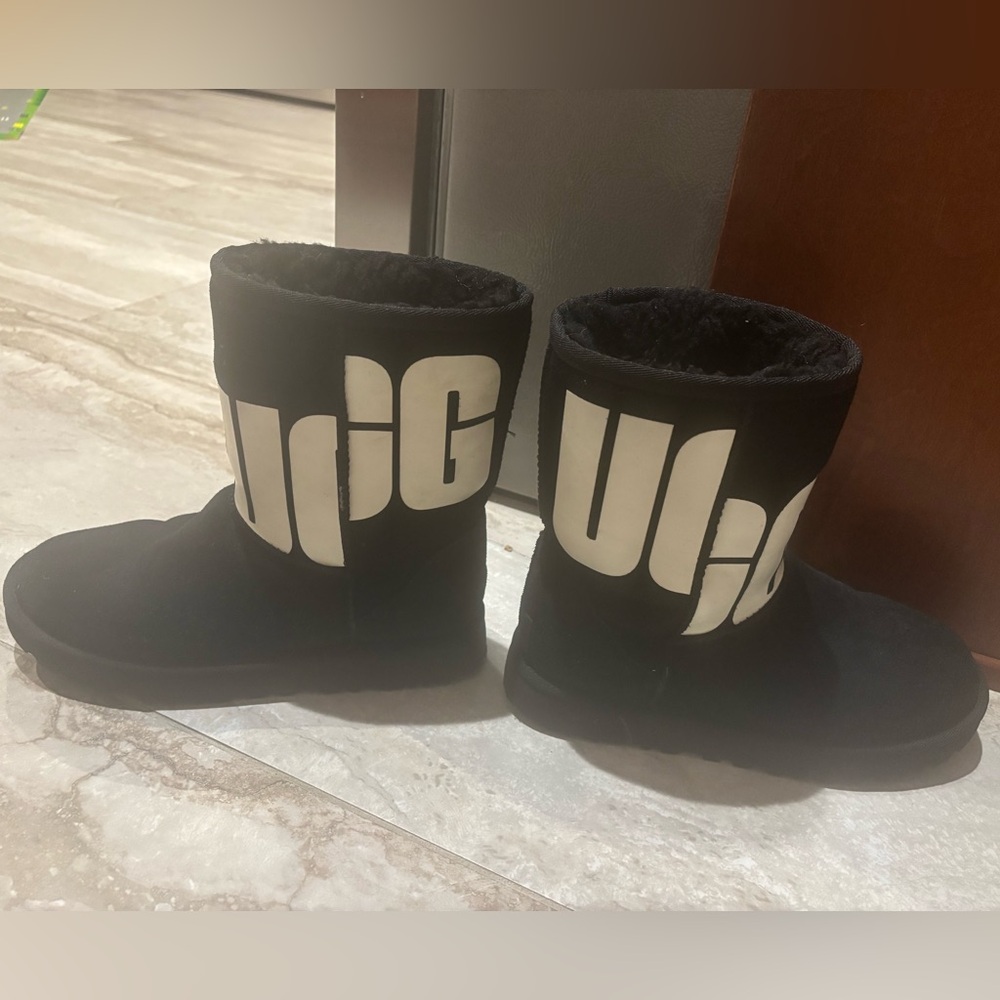 🥰Women’s UGG Boots size 7 🥰